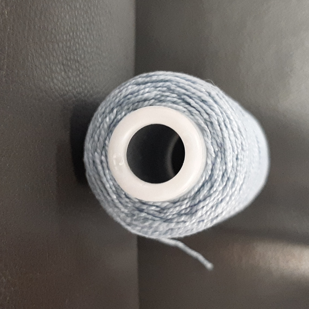 3/2 Thread Light Blue - Picture 2 of 4